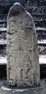 Tikal Stela 9, korai klasszikus időszak, i.sz. 475